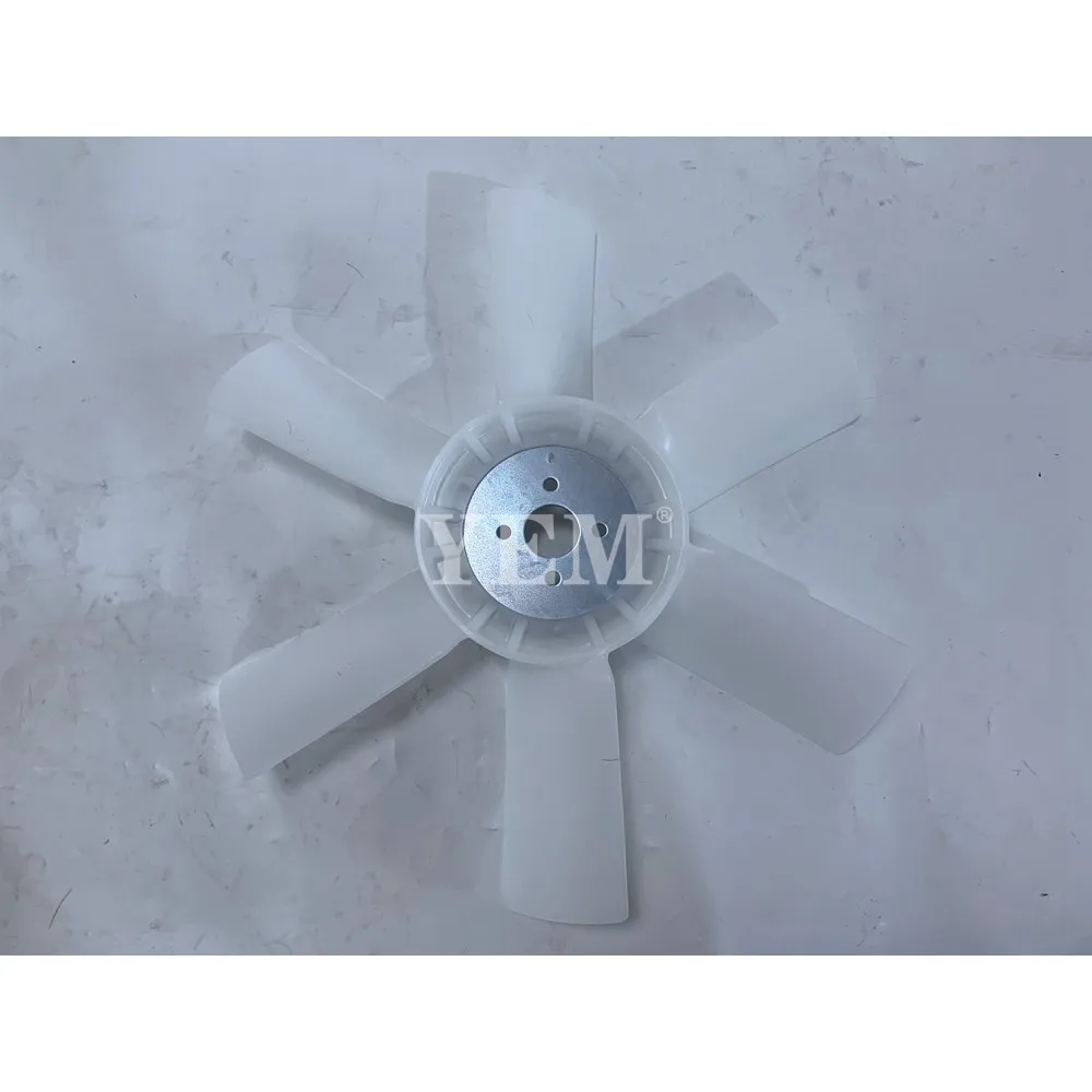 Pusher Fan 17371-74110 for Kubota Engine D1703 D1503 D1903 V1703 V1903 V2003