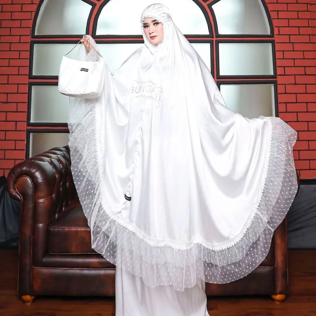 Customized Garment Factory Premium Travel Two Piece Prayer Set Mukena Telekung Islamic Clothes White Satin Women Modest Outfit