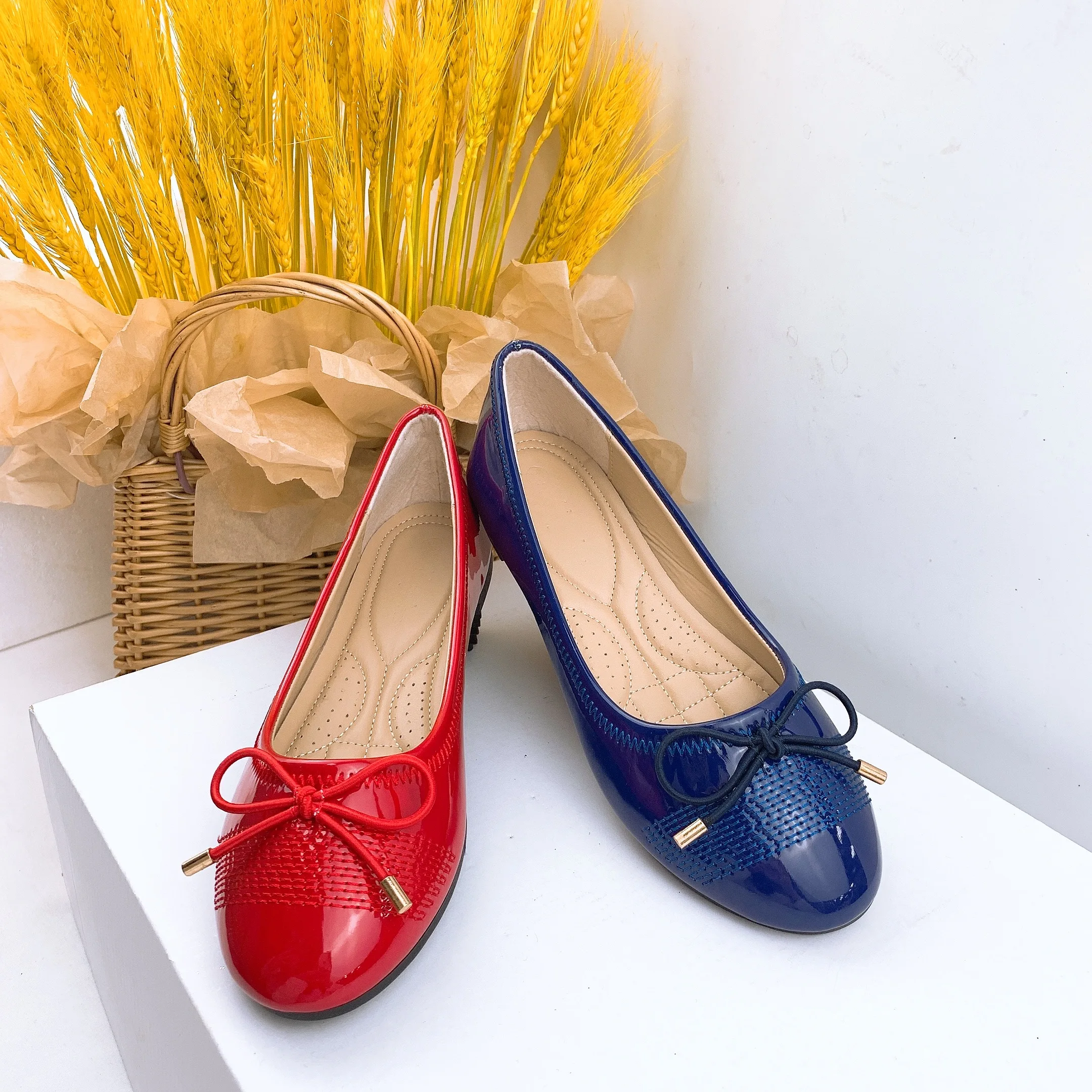 Nuevos Mocasines Sandalias De Las Señoras Zapatos Planos Elegante Y Sexy  Zapatos De Mujer En 2021 - Buy Nuevos Mocasines Sandalias De Las  Señoras,Elegante Y Sexy Zapatos De Mujer En 2021,Zapatos Planos