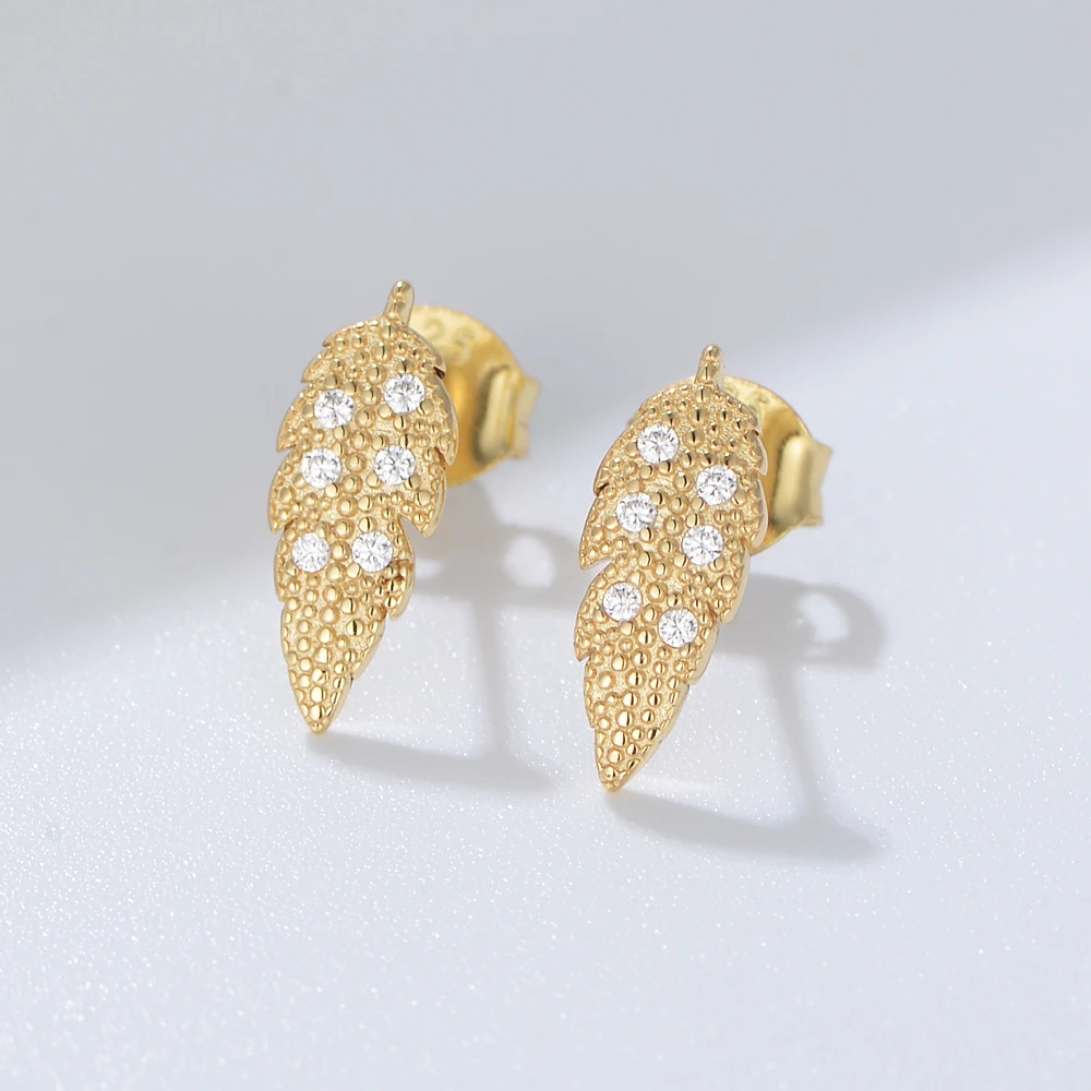 Mini Peishang Leaf-Shaped Gold Plated CZ Stud Earrings for Women