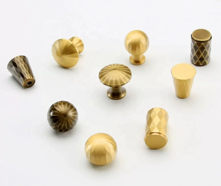 Hot Sale Hammered Gold Antique Brass Handles Kitchen Dresser Wardrobe Furniture Cabinet Knobs Hot Sale Hammered Gold Antique Brass Handles Kitchen Dresser Wardrobe Furniture Cabinet Knobs