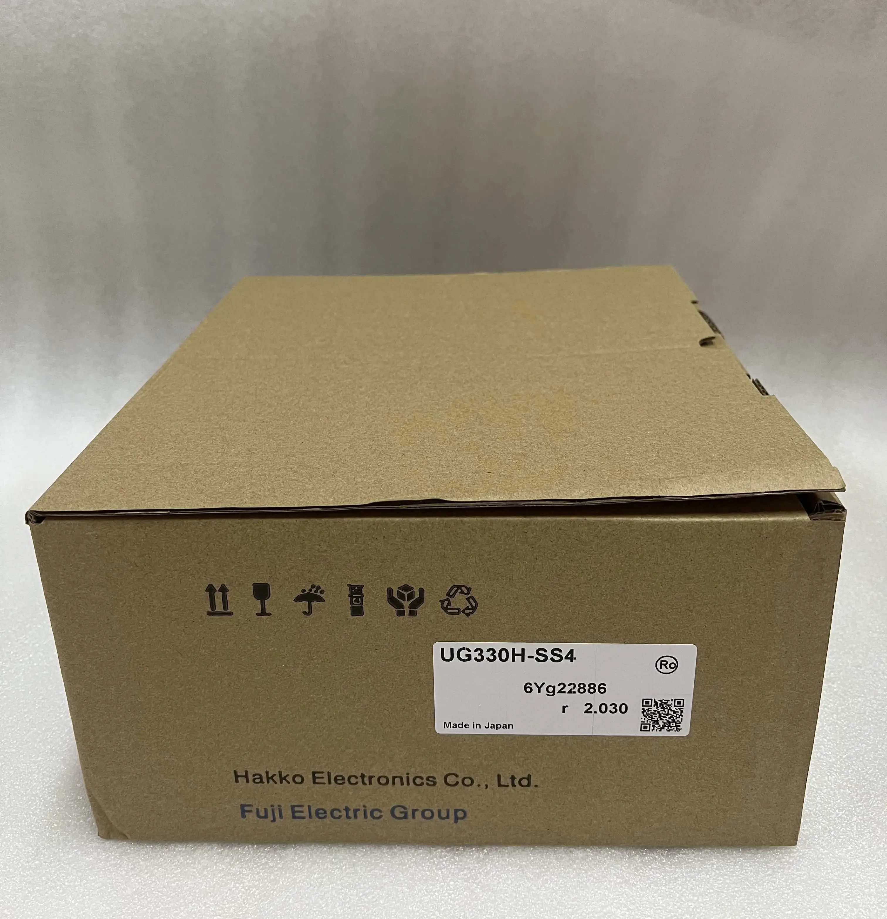 Fuji Graphic Operation Terminal HMI UG330H-SS4