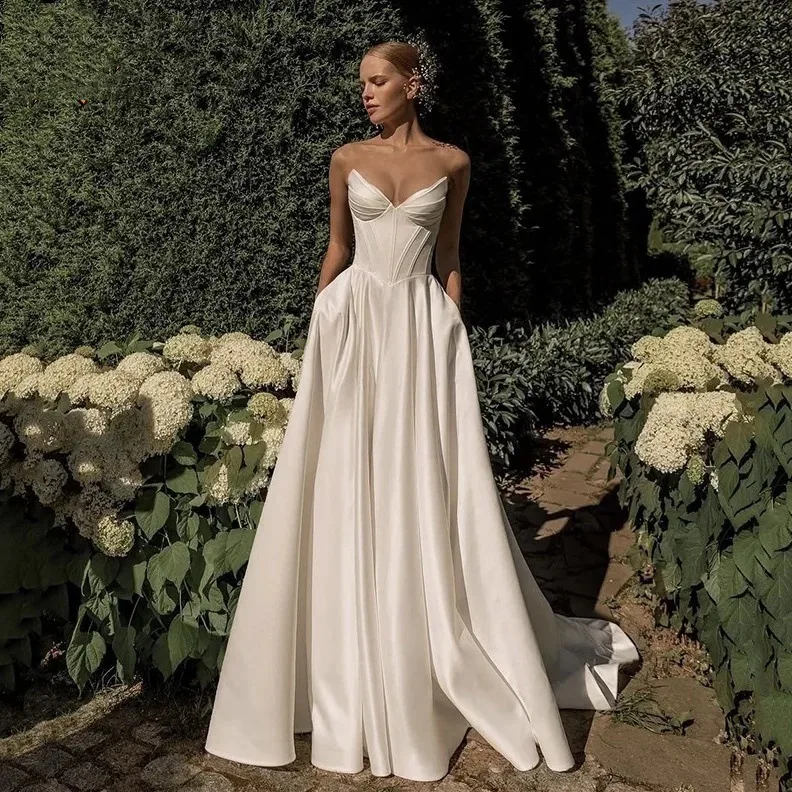 LY-WD0013 Wedding Dress Satin off Shoulder Sleeveless Corset with Lace Back  Elegant Ivory Bride Skirt for Prom