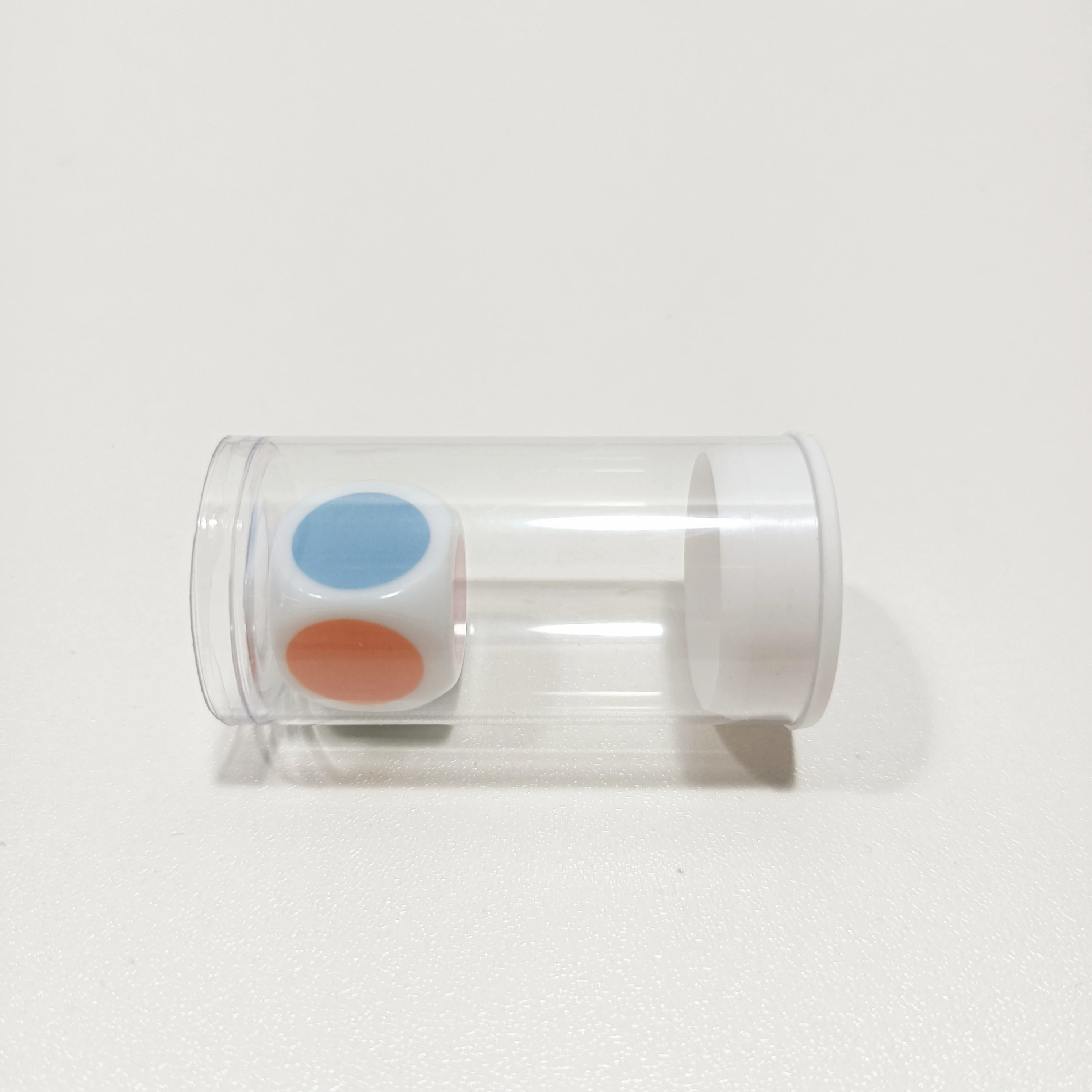 Высококачественные игральные кости на заказ с цветными точками и трубкой