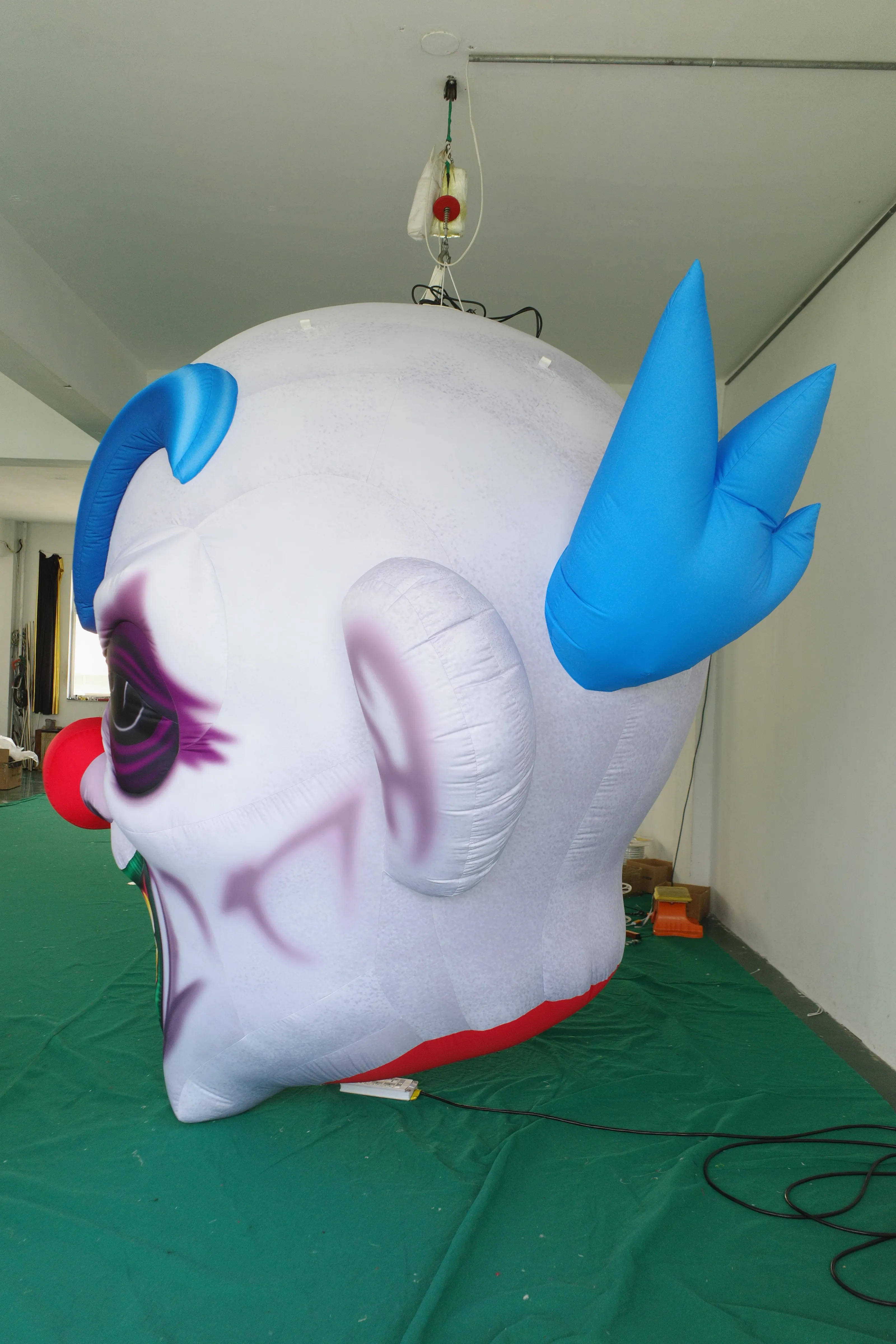 Professional Large Inflatable Horror Clown Head Prop, Premium Hanging Inflatable for Commercial Exhibition & Promotion