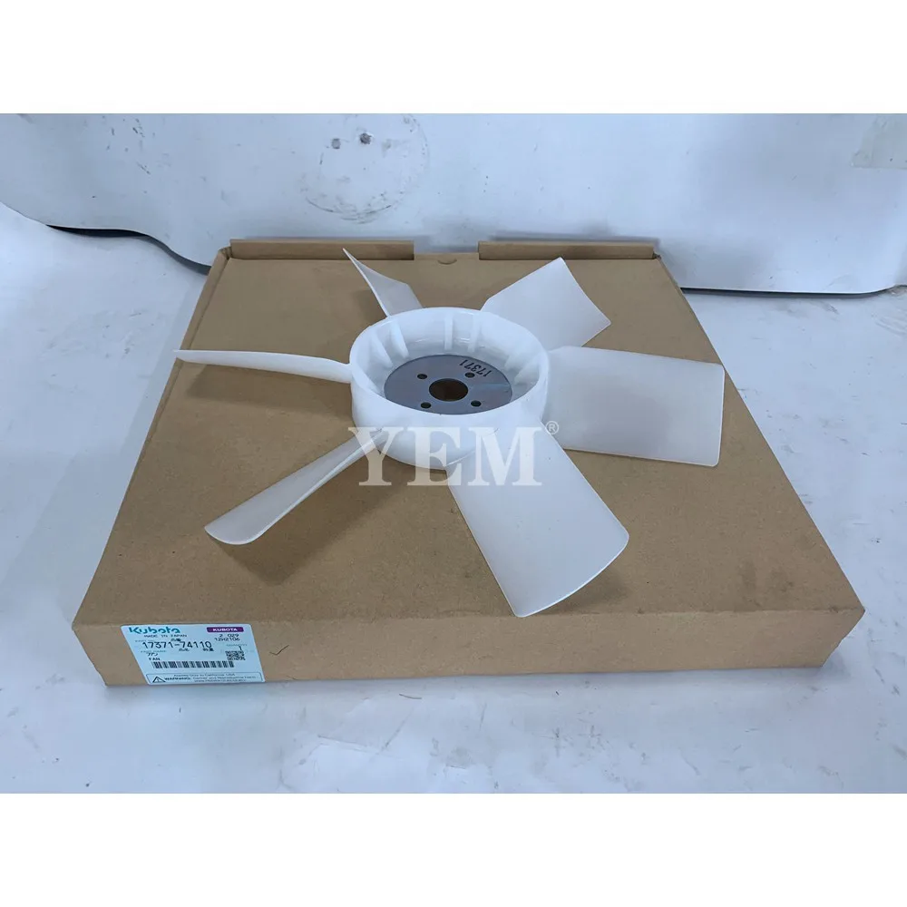 Good Quality D1703 Fan Blade 17371-74110 Fit for Kubota D1703 Engine.
