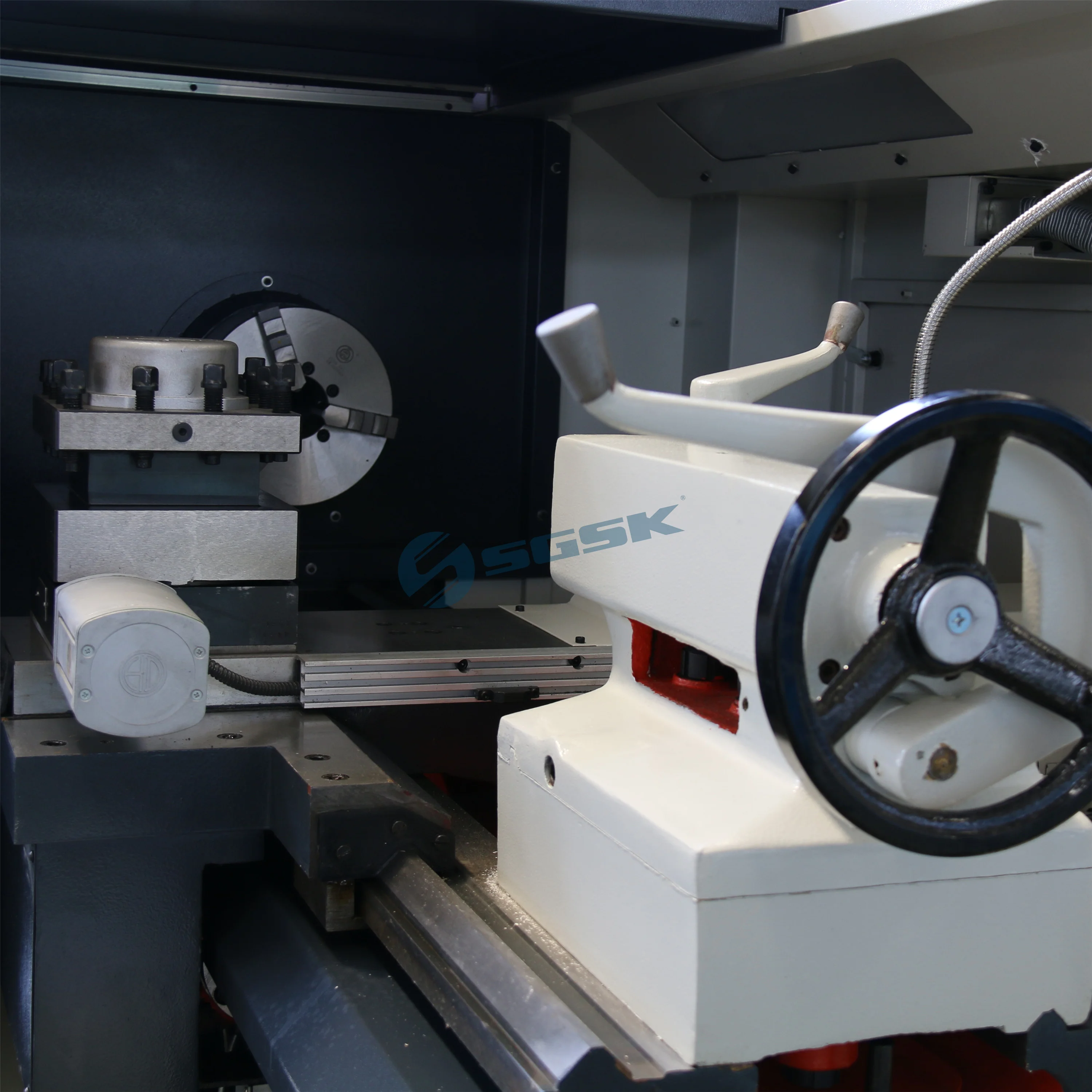 CNC Lathe bar Feeder CAK6166B CAK6166C Cnc Cincorn Lathe CNC Machine Tool Fully Automatic Horizontal Lathe