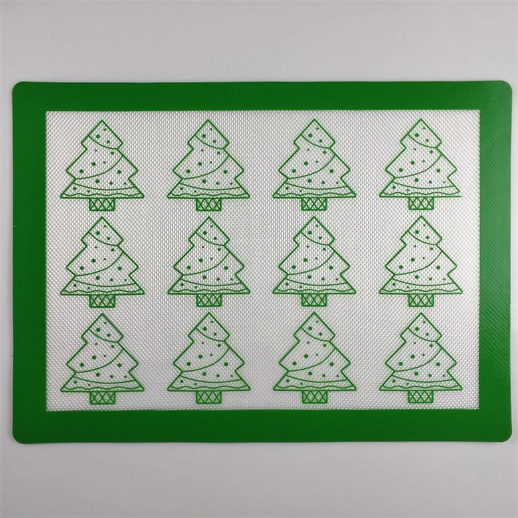 Customized Macaroon Silicone Baking Mat with Christmas - China