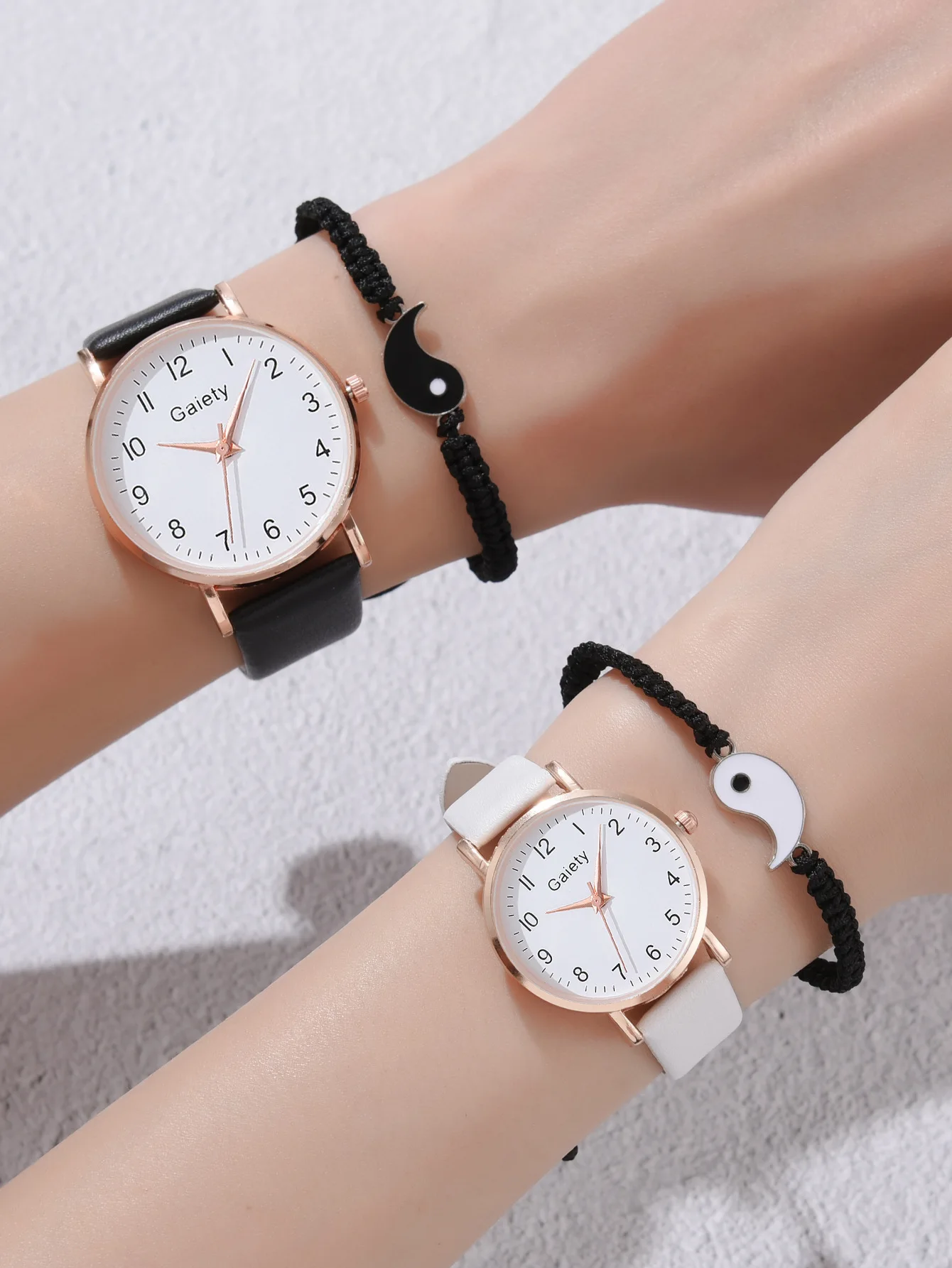 Pcs Set Couple Quartz Watch with Bracelet Fashion Ladies