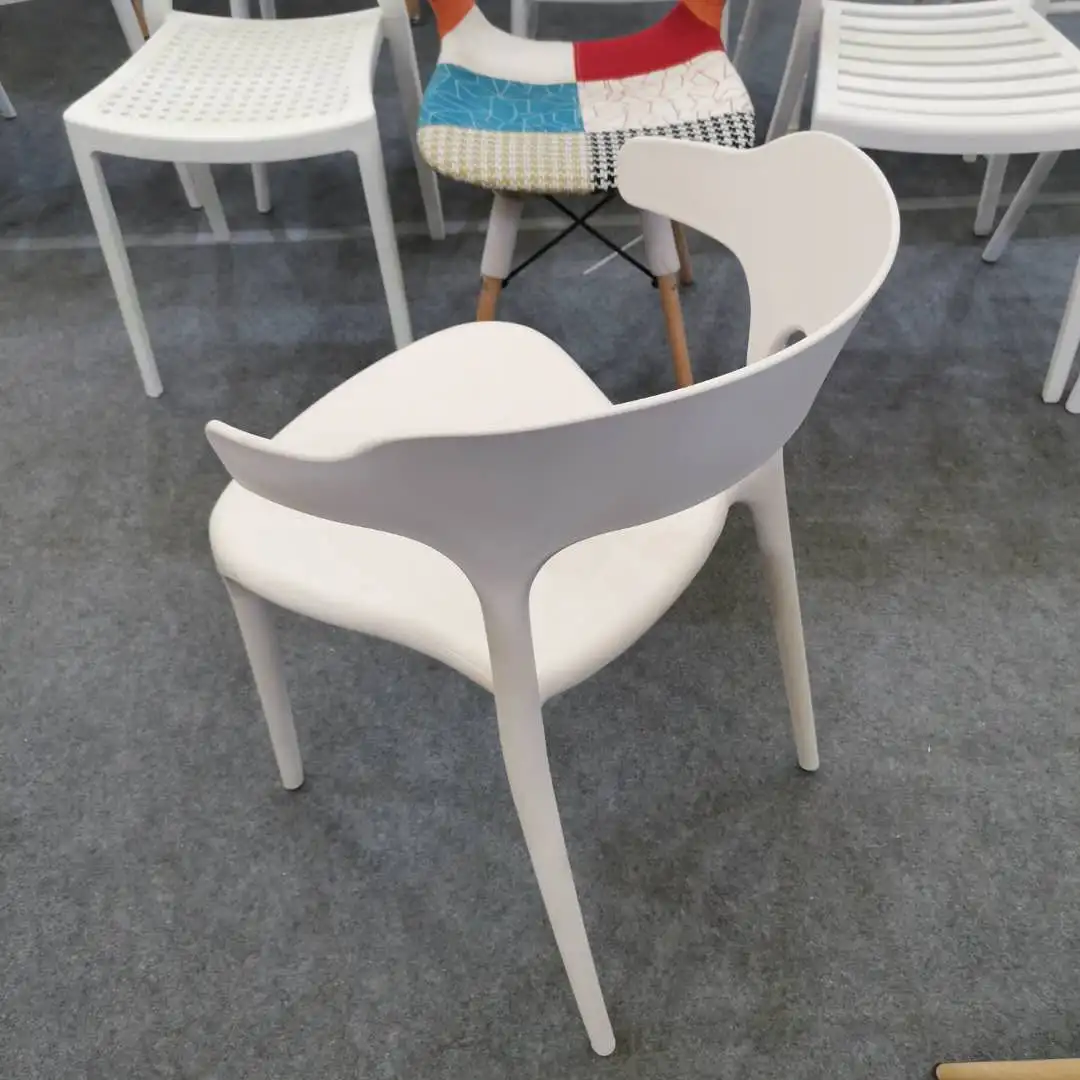New Design White Color PP Dinning Chair