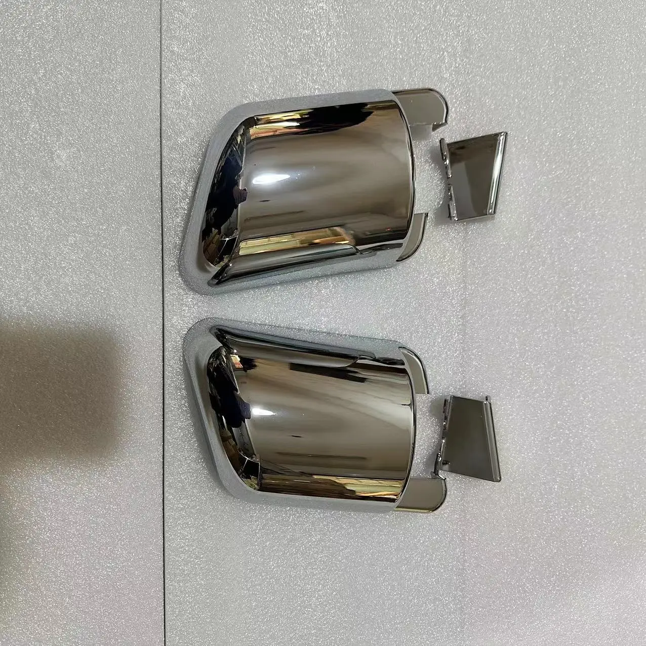 Manufacturer Wholesale Wide and Narrow Truck Spare Parts Chrome-plated Mirror Arm Cover Garnish for ISUZ 700P/NPR/NKR/NQR