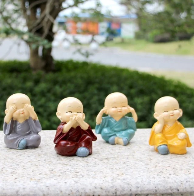 4 шт. симпатичный набор керамическая статуя маленького Будды керамика маленькое количество Смеющийся Монах Красный портативный автомобиль для дома