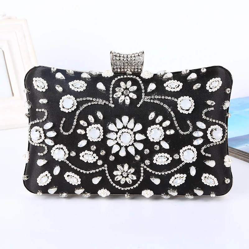 black beaded evening bolsa
