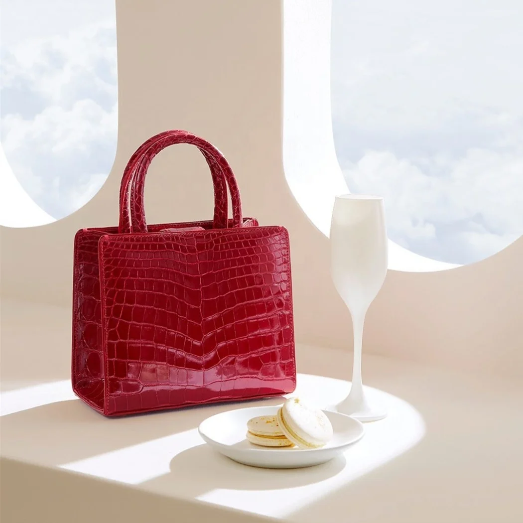 converse street tote