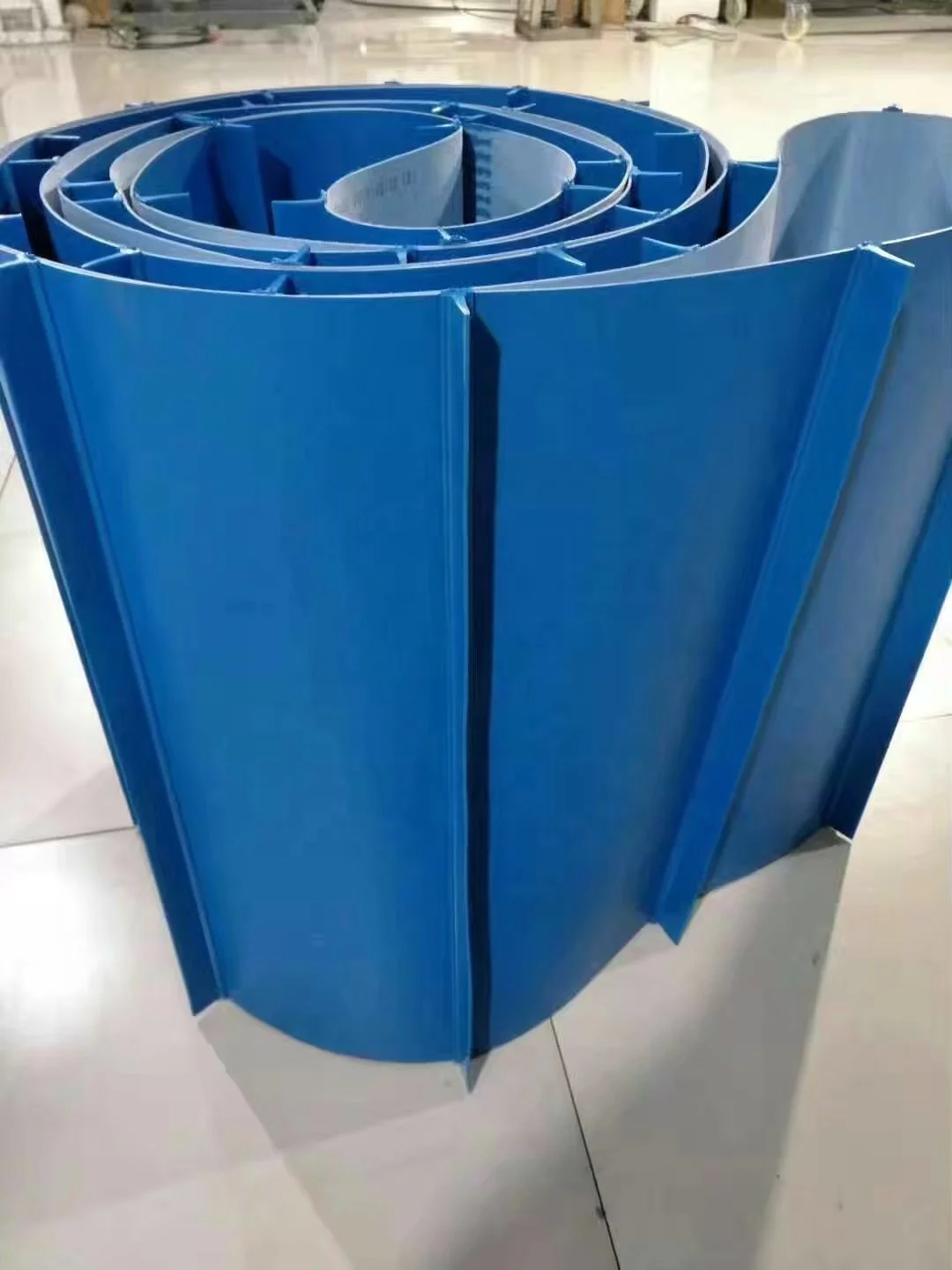 Blue PVC Conveyor Belts Width Cleats PVC Cleated Belt