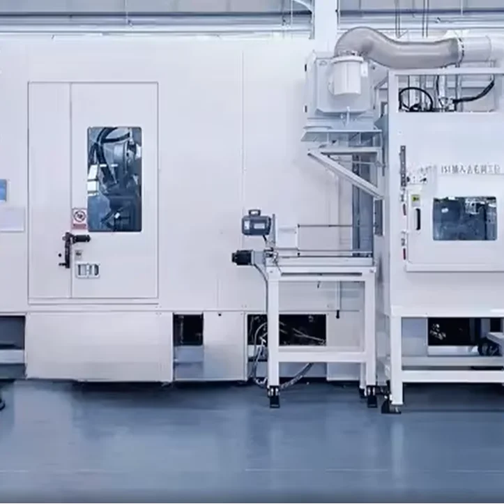 Cylinder Head Deburring Robotic Cleaning Machine Shimada Big Bird Cleaning Machine CH