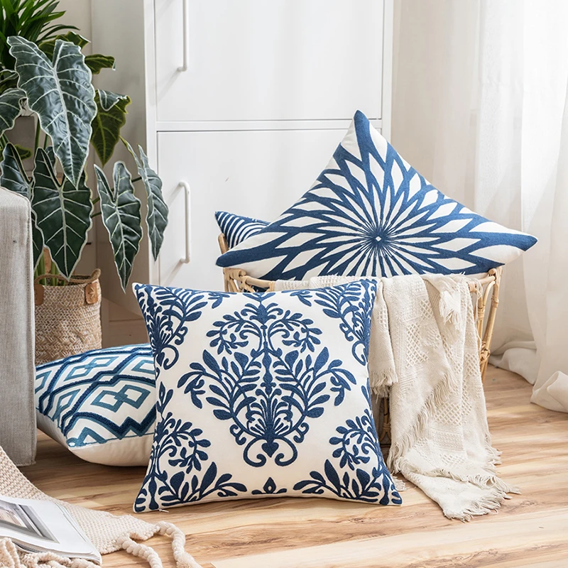 Custom Rich Styles 45*45cm Embroidered Pillow Cover For Custom