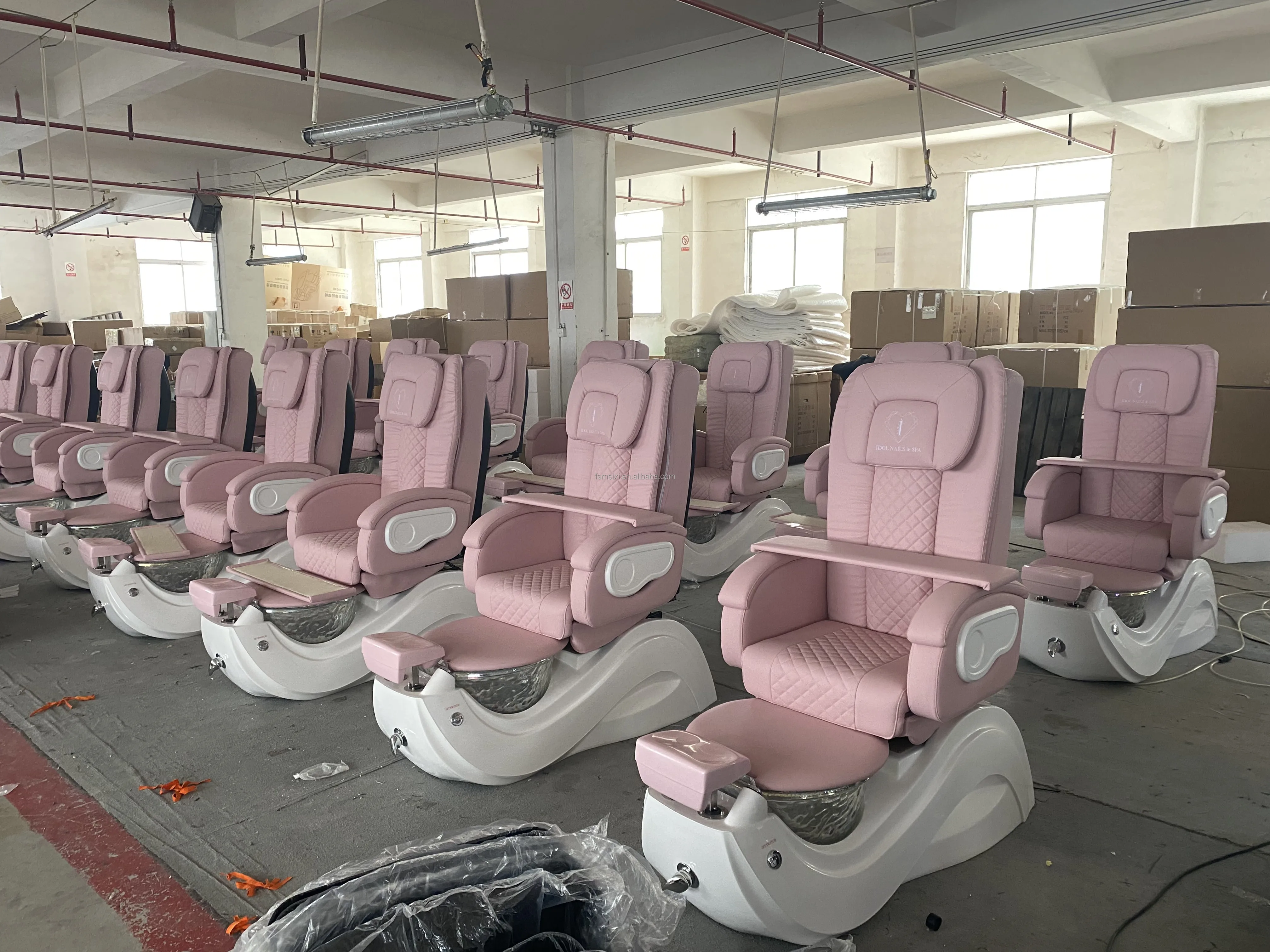 Luxury Nail Salon Furniture Pink Color Cheap Spa Pedicure Chairs For