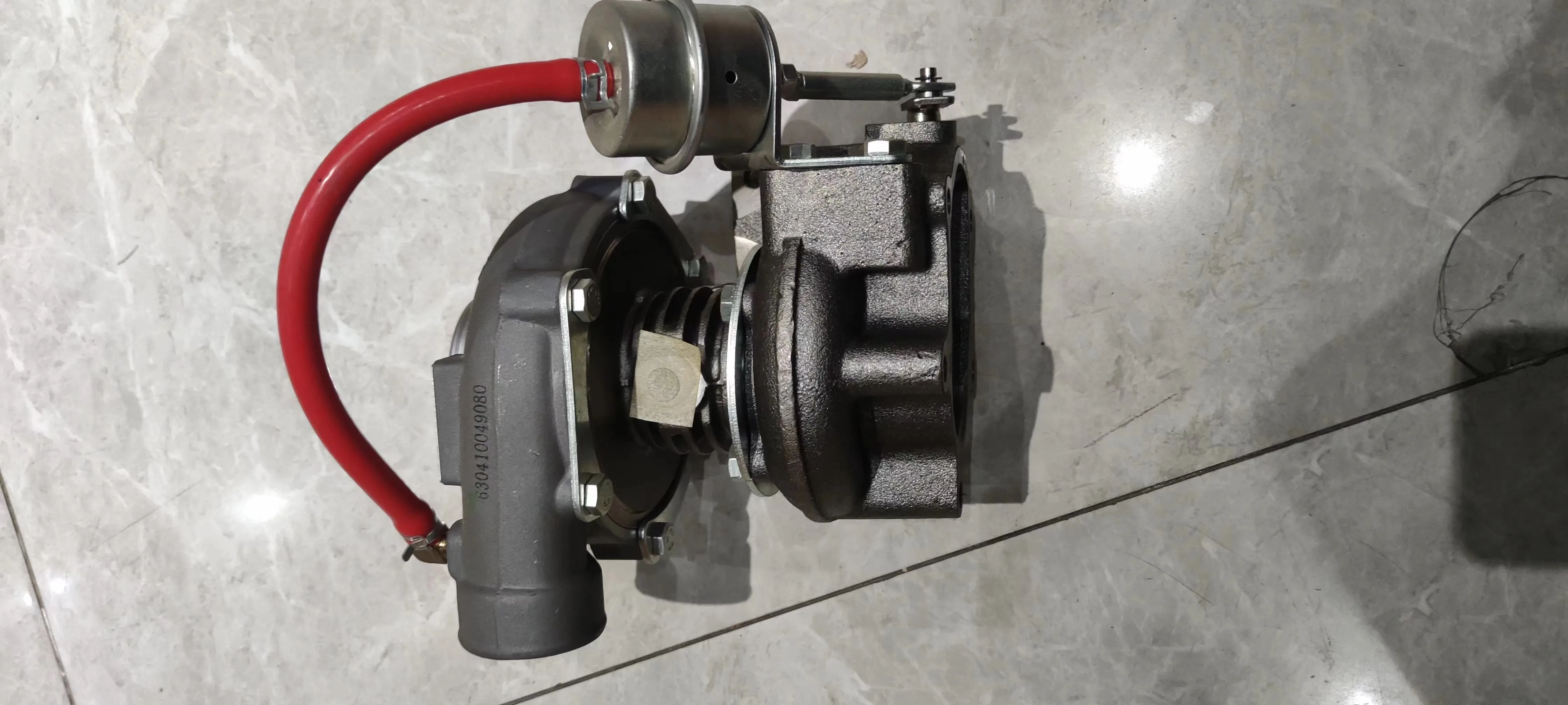 チョビ Turbocharger TB28 765056-0001 LX28ZL-2A for YUCHAI 4102