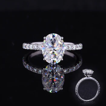 classic and popular style oval brilliant cut 9x7mm moissanite diamond and lab grown diamond engagement ring