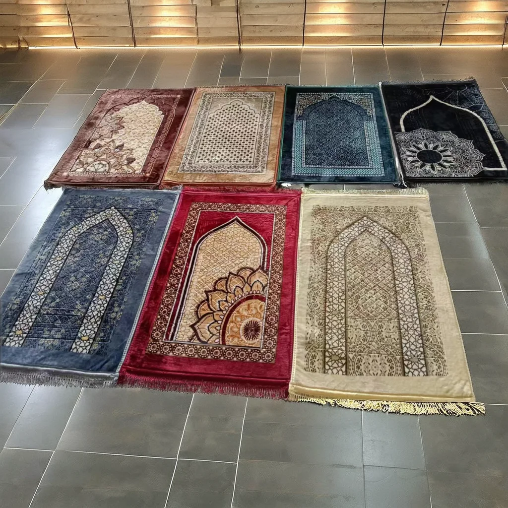 Wholesale Embossed Thick Padded Turkish Sejadah Plain Janamaz Islamic Prayer Rug Mat Made Polyester For Muslims Musallah Prayer_voghion.com