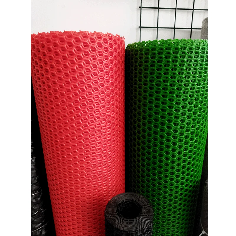 Plastic Chicken Wire Mesh Hexagonal Plastic Poultry Netting Extruded Plastic Chicken Wire Fence PVC Coated for Saling