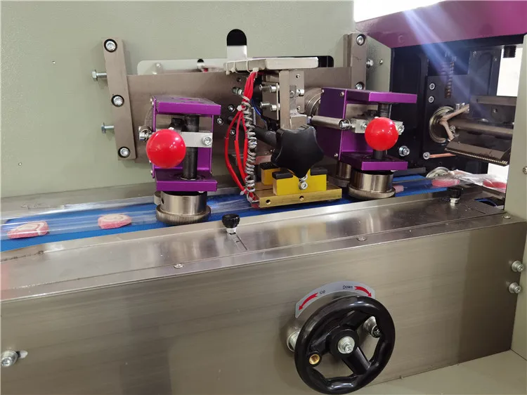 Double Twist Toffee Candy Packing Machine