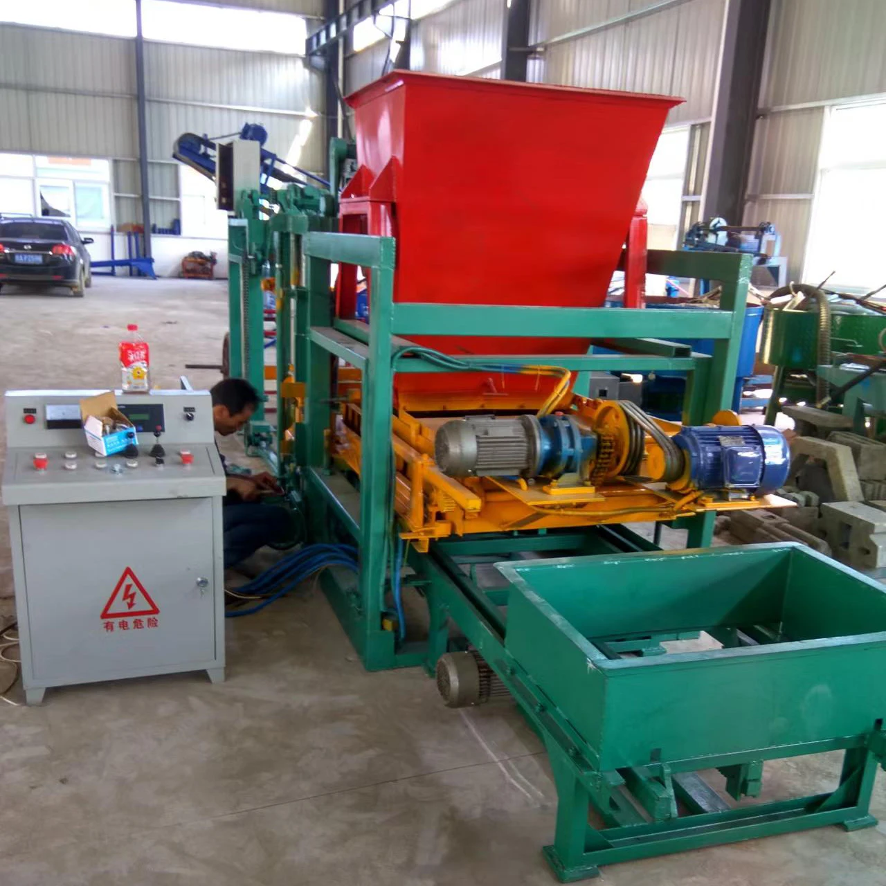 Small Clay Brick Making Machine Hallow Blocks and Red Brick Making Machine Recycled Plastic Bricks Making Machine