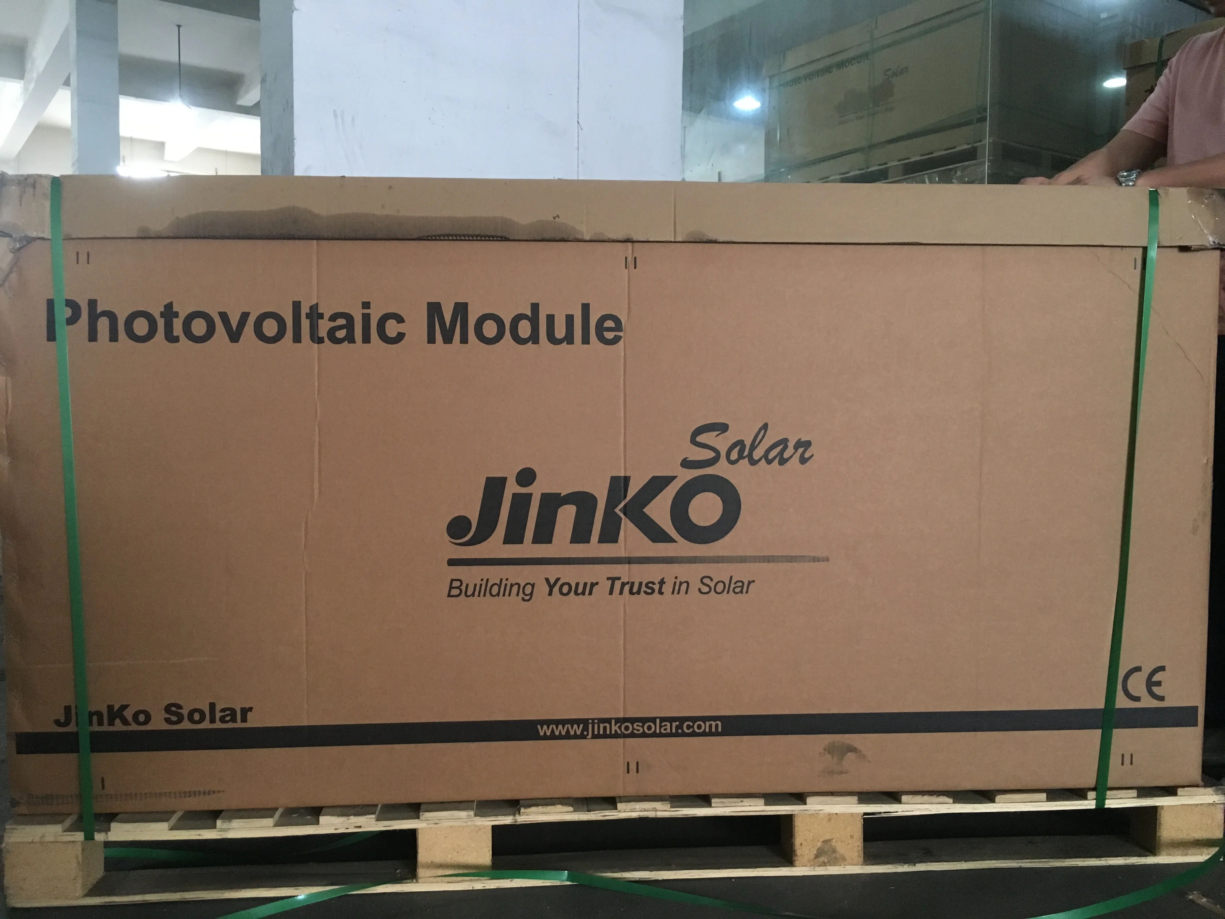 Jinko Solar Panel 5BB Cheetah 445W - A Grade Half Cell PV Module