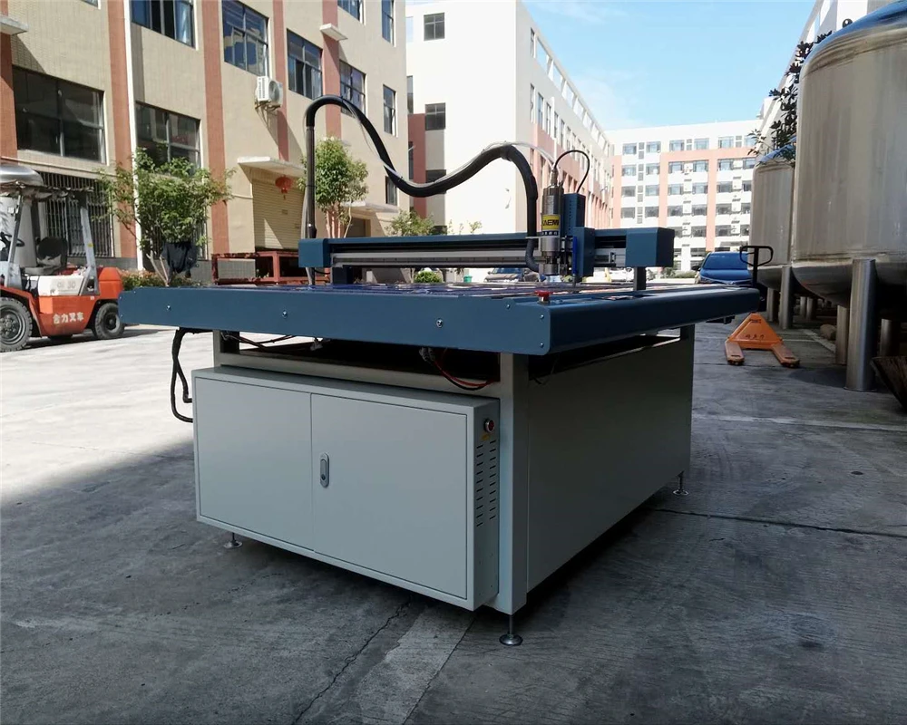 Automatic Cutting Machine/ Solution for Carbon Fiber License Plate,Door Handle Trims, Gear Knobs