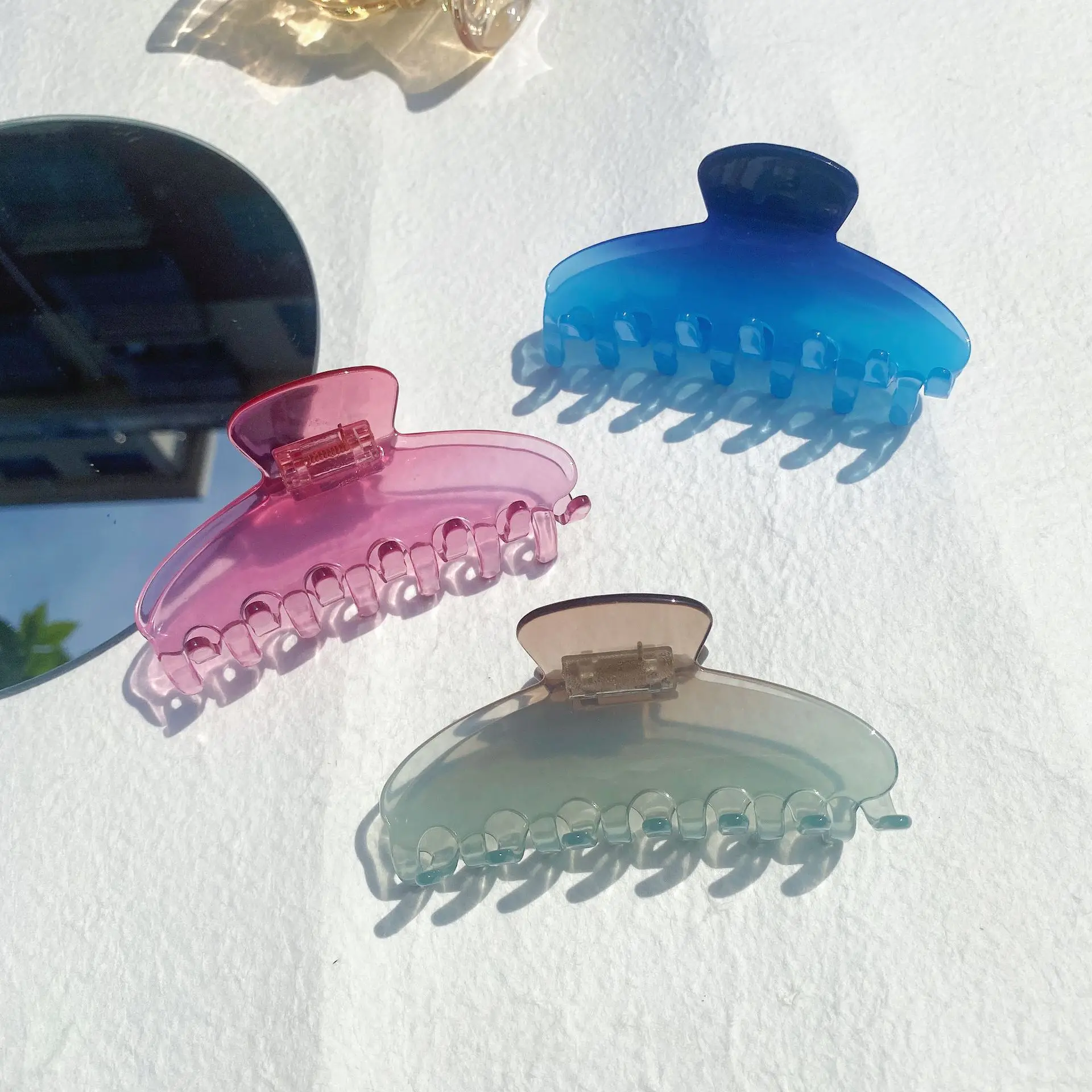 Медовая оптовая продажа 10 5 см Креативный новый аксессуар для волос желе ретро зажим захвата прозрачный и акулы