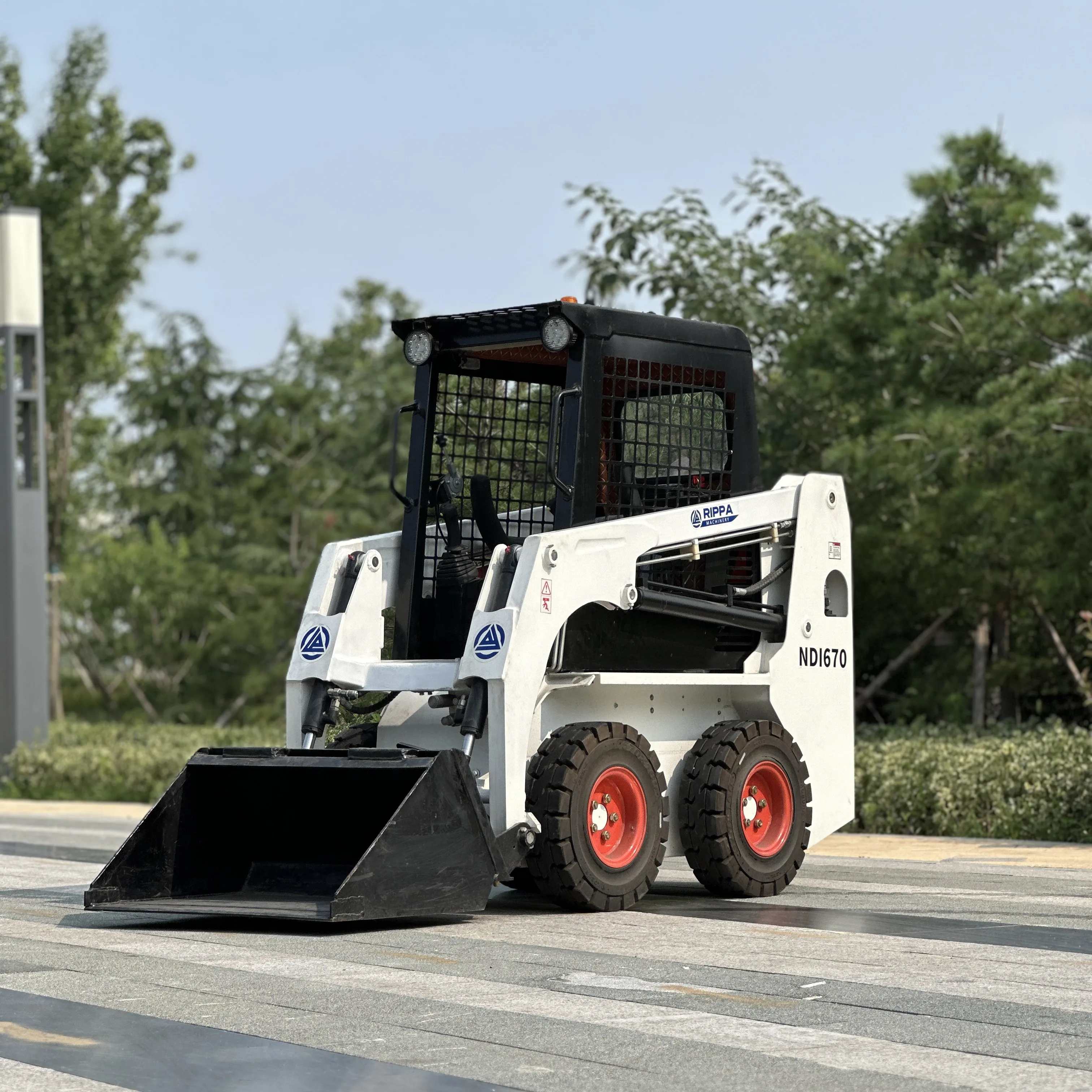 Front Loader Interchangeable Skid Steer Loader Track Slip Loader Interchangeable Appliance Multi ...