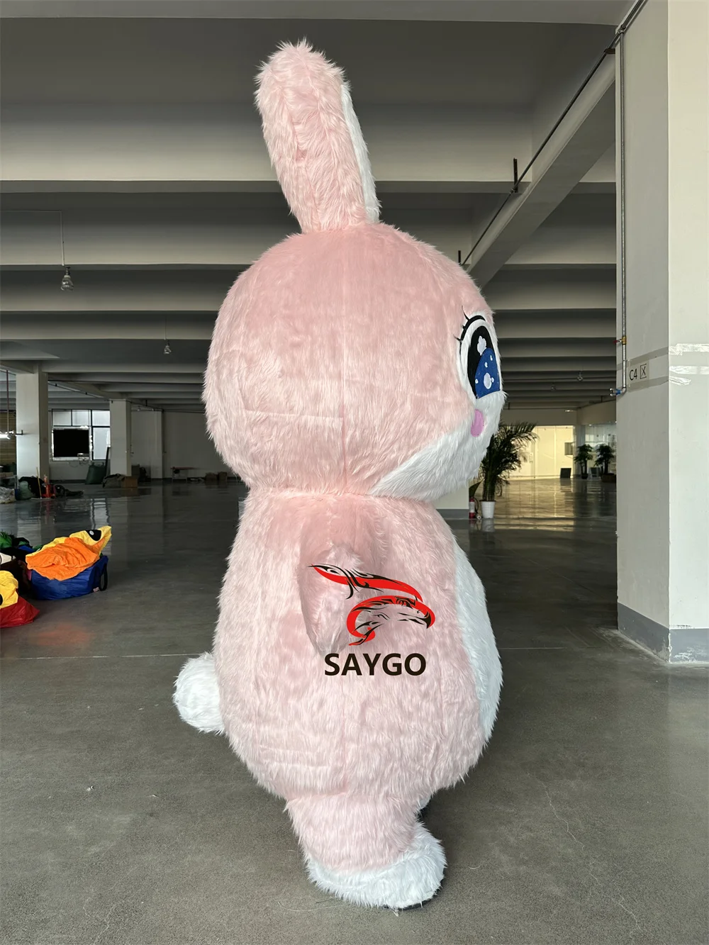 Commercial 2m/2.6m Star Eyes Rabbit Bunny Inflatable Mascot Costume Hand-Drawn Anime Style for Halloween Carnival Parties
