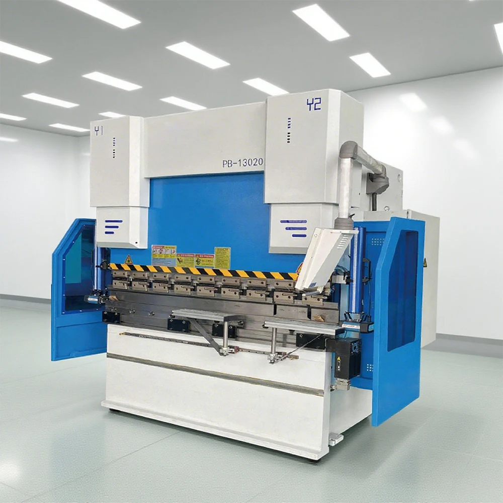 CNC automatický hydraulicky poháněný ohýbací stroj s obsluhou a brzděním tlaku desky