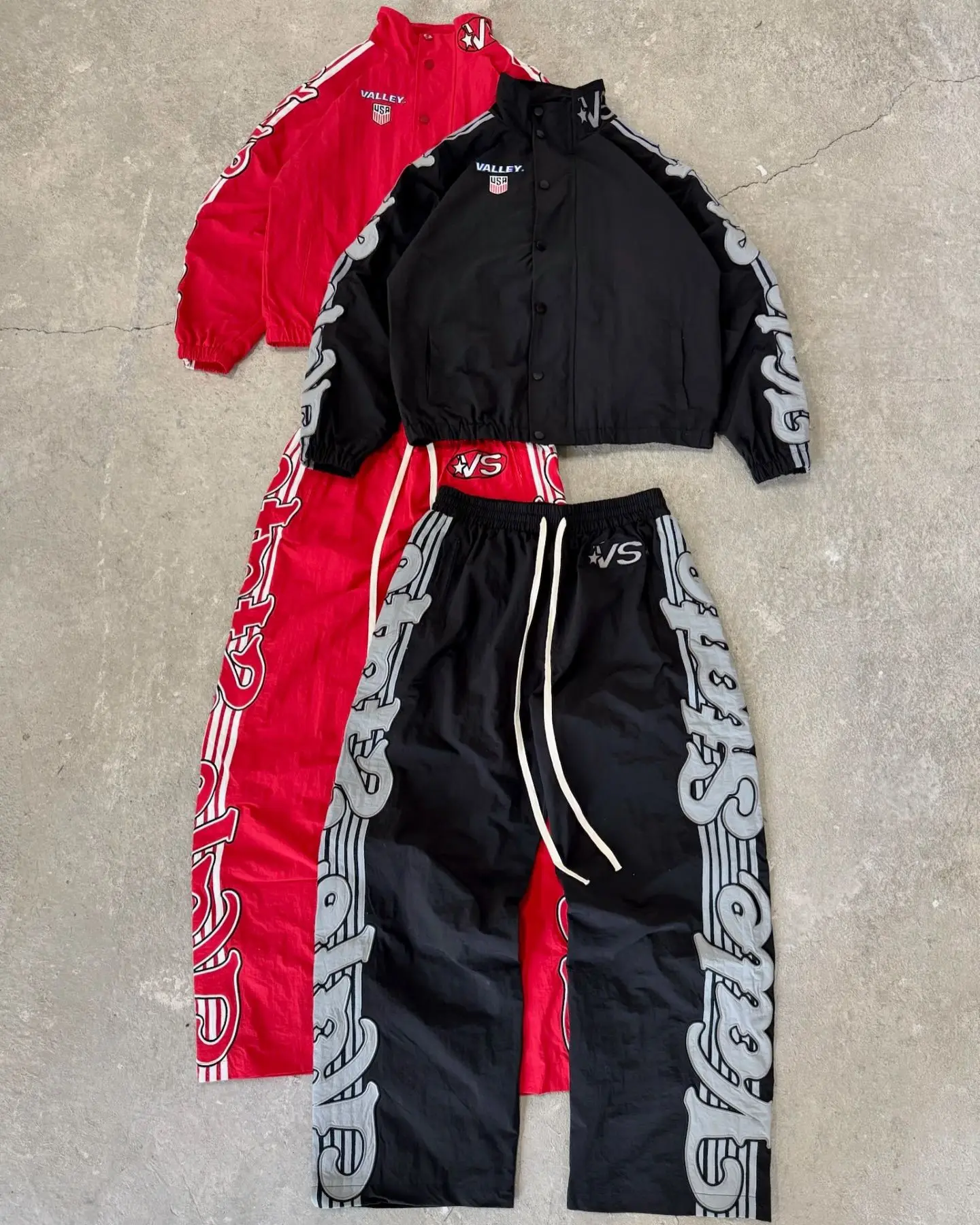 Salati Custom Embroidery Oversized Nylon Polyester Jogger Wind Breaker Jacket and Pant Sets Men's Windbreaker Tracksuit
