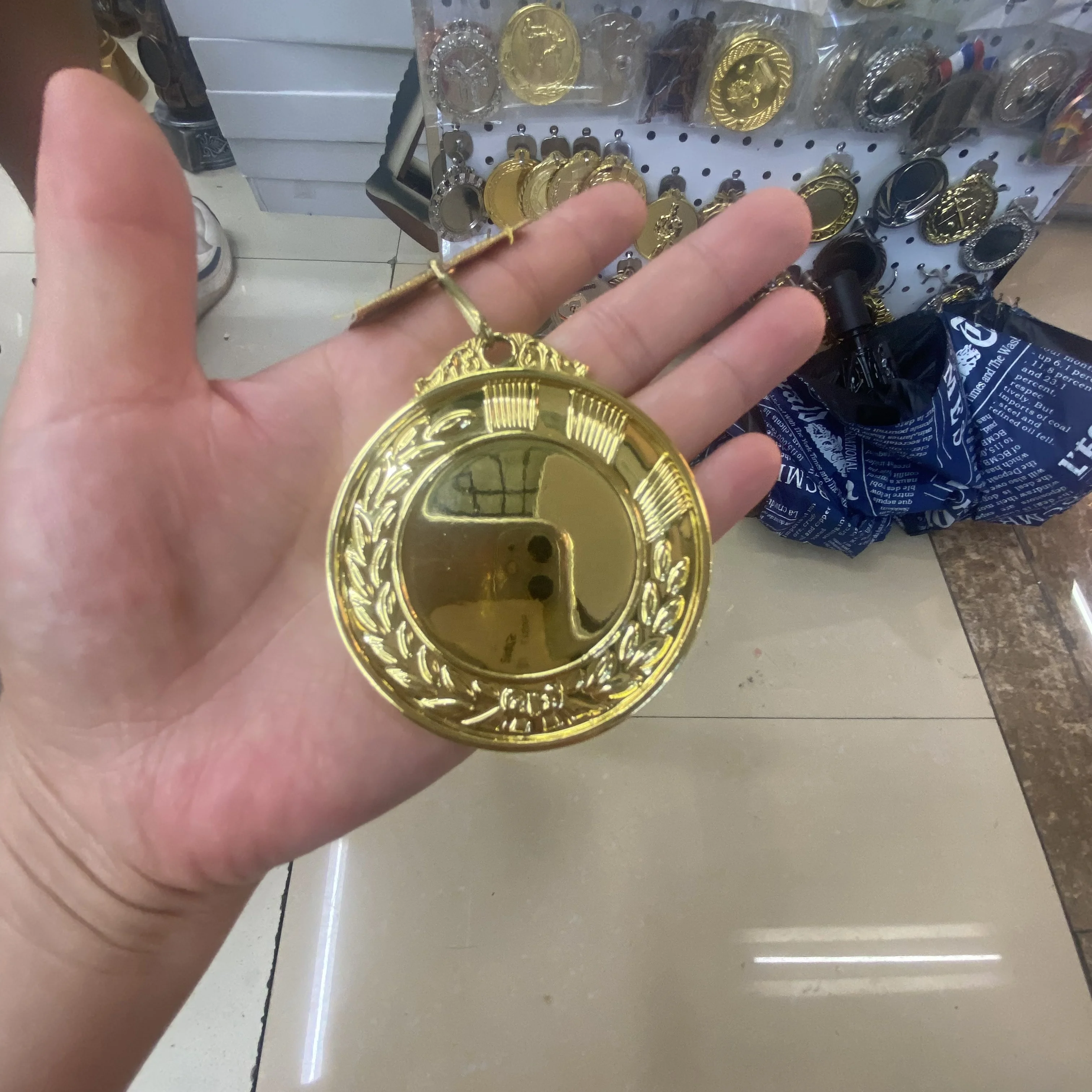 Factory Direct   Yiwu Market   Medals