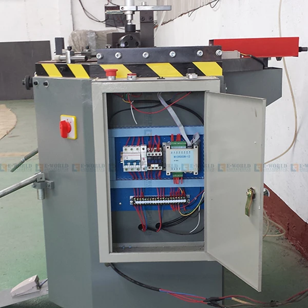 Aluminium Window Frame Making Machine Aluminum Window Profile Combining Machine Single Head Aluminum Corner Crimping Machine