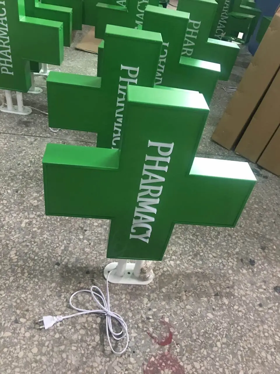 High Quality Acrylic Cross Sign Low Power Pharmacie LED Light Box Irregular Shape Outdoor Standing Silk Screen Display