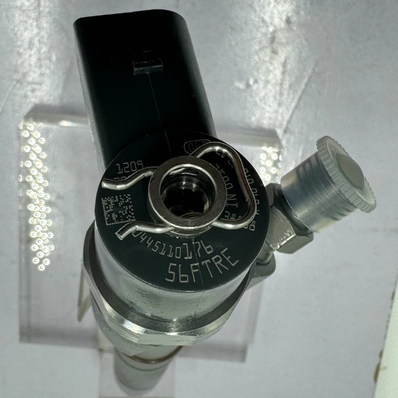 0445110177 BOSCH KIT 4 INIETTORI GASOLIO MOTORE MERCEDES-BENZ C W203 220 CDI