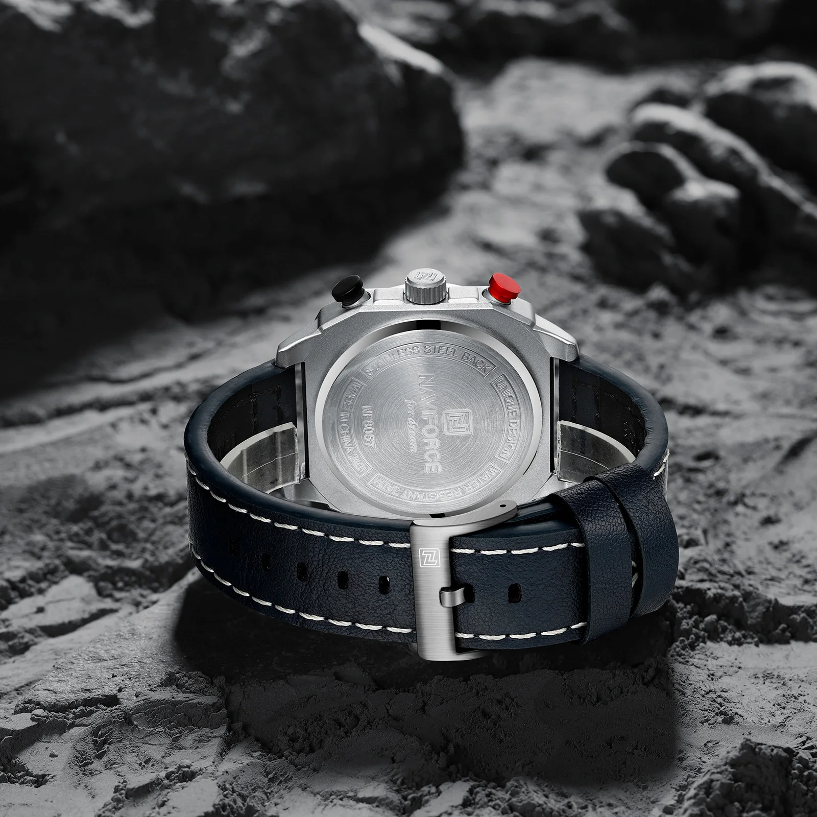 NAVIFORCE Brand High Quality Men Watch Leather Strap Waterproof Male Quartz Wrist watch Sport Clock Relogio Masculino 8057