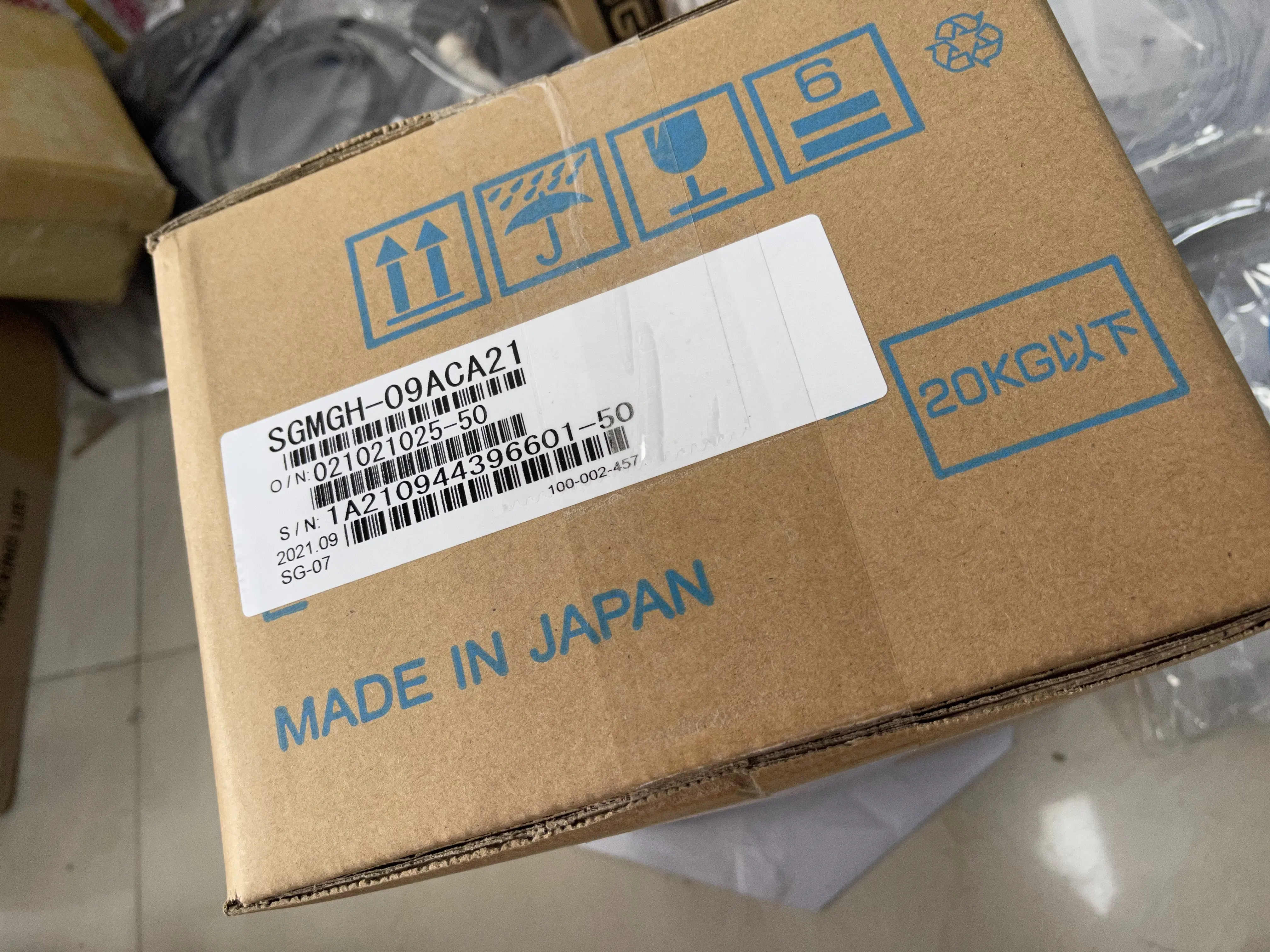 Yaskawa AC Servo Motor SGMGH-09ACA21 Yaskawa AC Servo Motor SGMGH-09ACA21