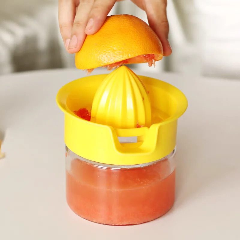 Handy 370ml Manual Juicer Reusable Direct Drinking Glass Squeezer