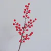Fruto rojo de 4 puntas, 45 cm.
