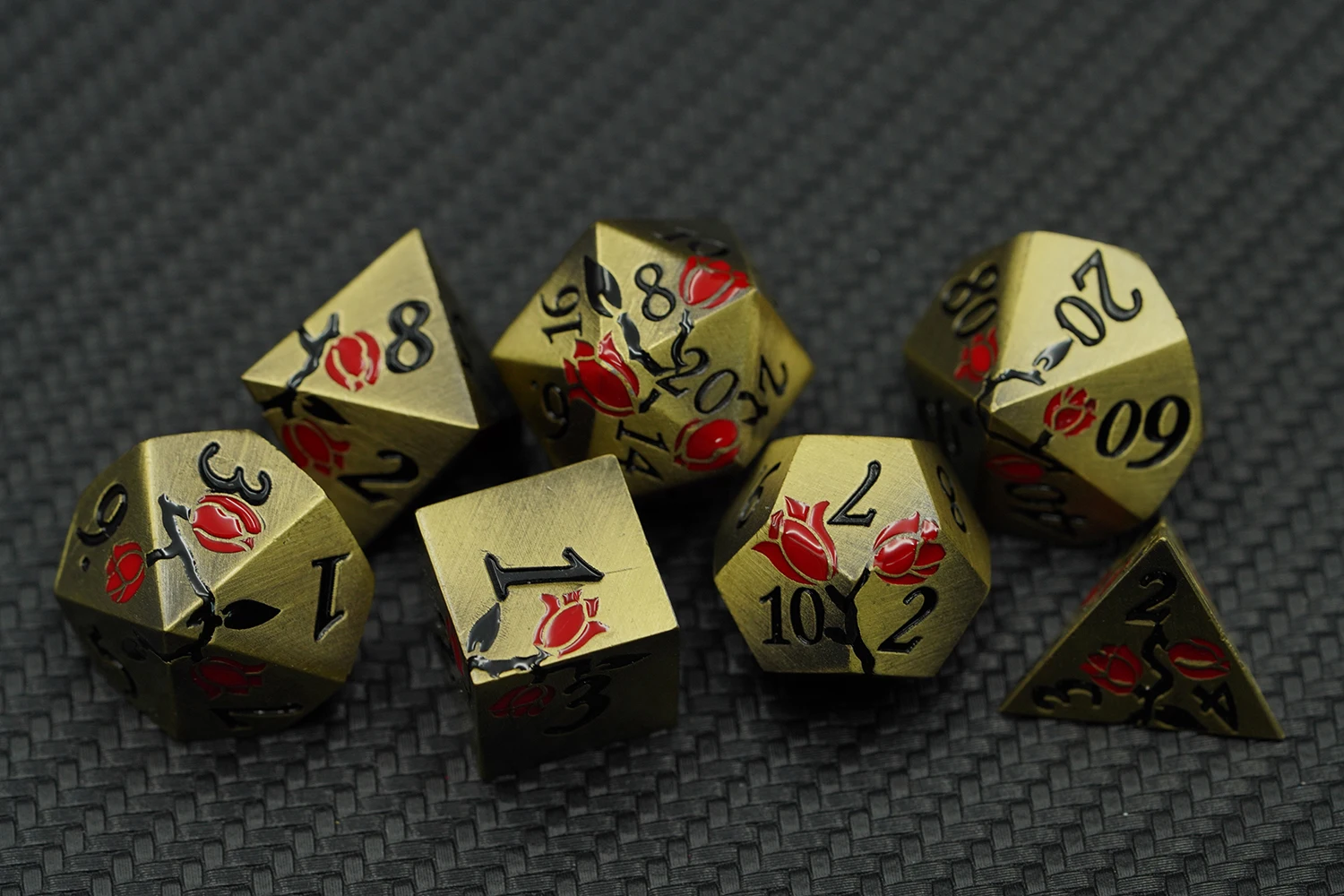 Hot Sale DND RPG Solid Metal Zinc Alloy Dice Set Polyhedral Three Color Rose for DND Gamers supplier