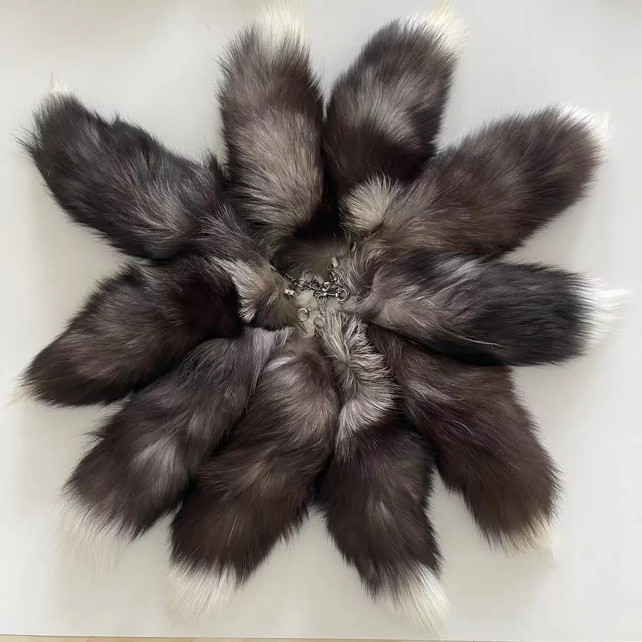 はっちゃん♡ANELATOKYOリアルフォックス本物ファー High Quality Real Natural Blue Fox Fur Tail for Auto Upholstery