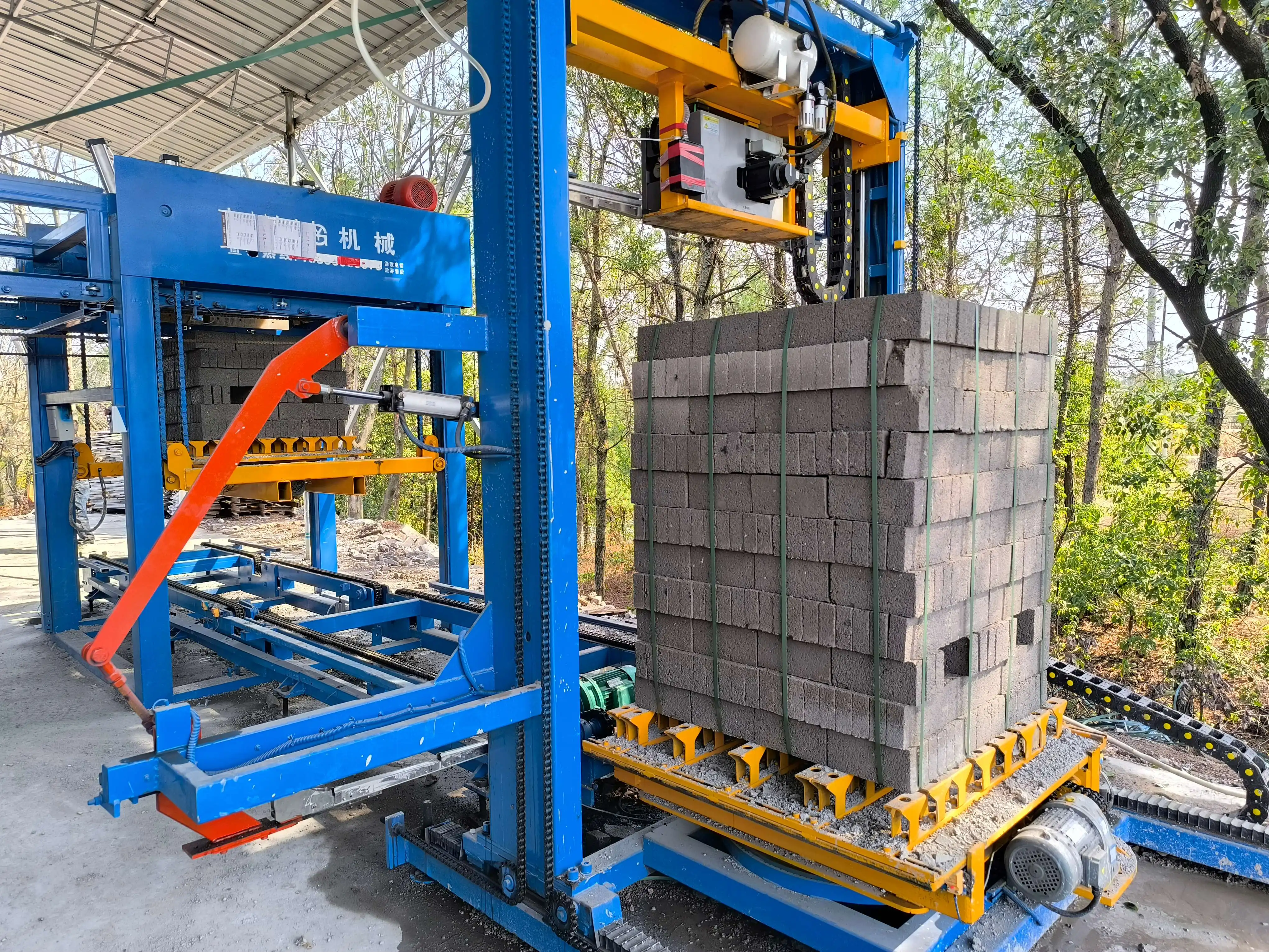 Automatic Brick Stacking and Wrapping Machine Concrete Block Stacking and Packaging Line factory