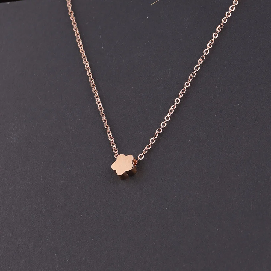 Flower Pendant Necklace