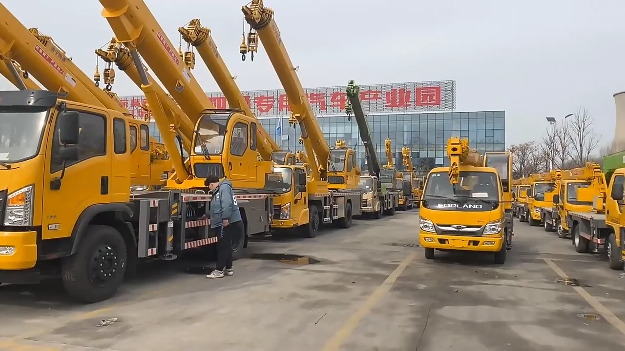 Brand New 6 Ton Truck Crane 25m Lifting Height Mini Truck Crane For