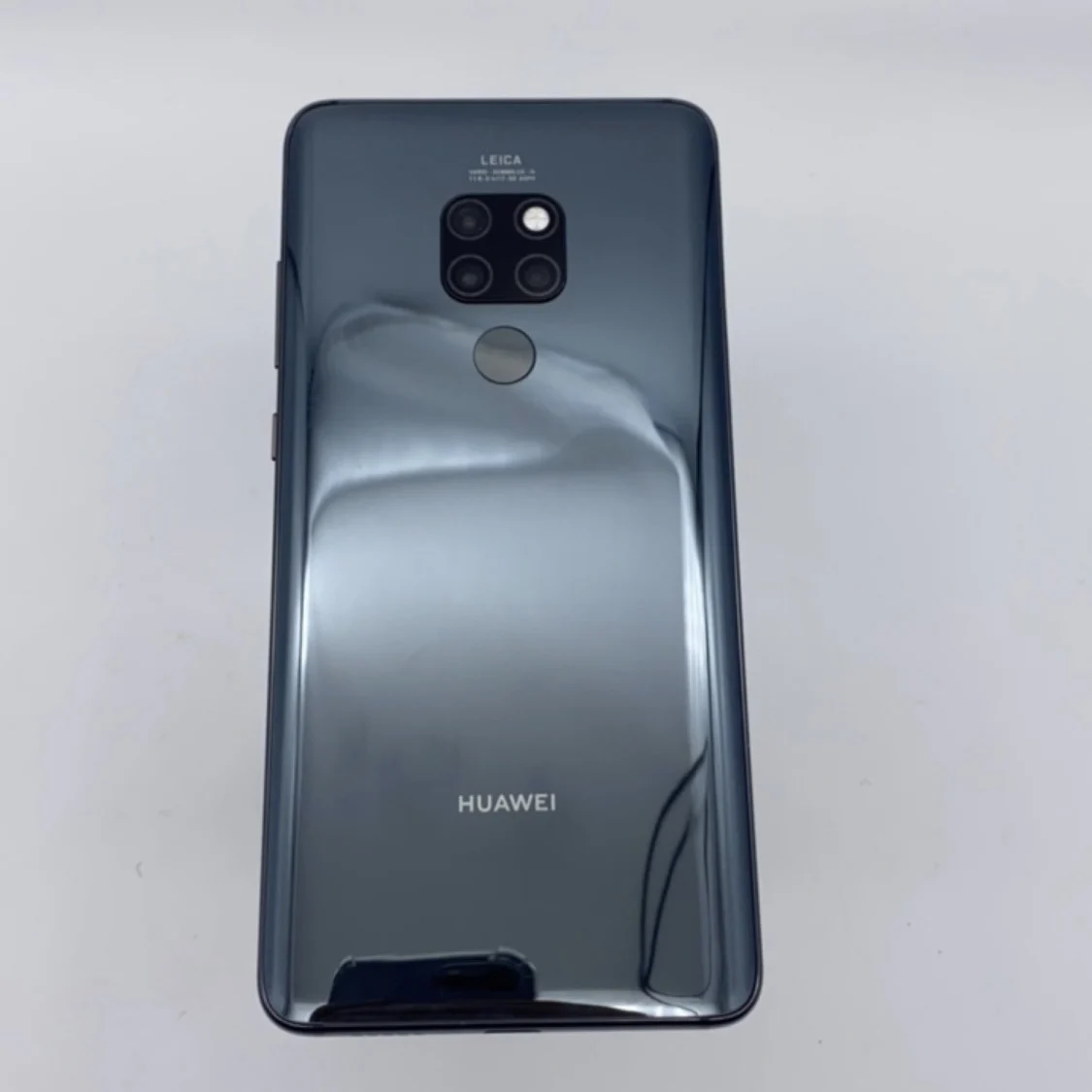 HUAWEI Mate 20 X Phantom Silver 中古 HUAWEI Mate 20 X Phantom Silver 中古 Huawei Mate 20 X Dual