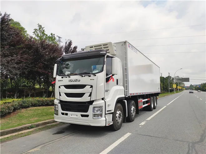 IsuzuトラックGiga 40ftフリーザートラック新しいディーゼル手動